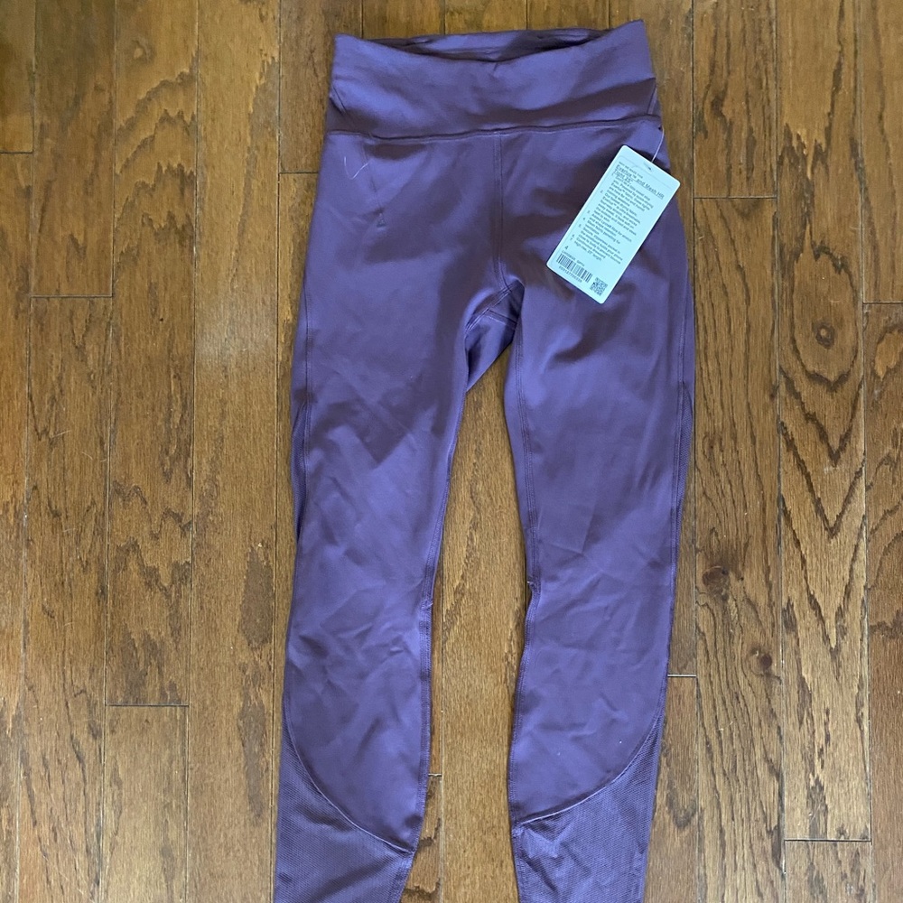 Lululemon women’s sz 4 Everlux pant 25”, plum
